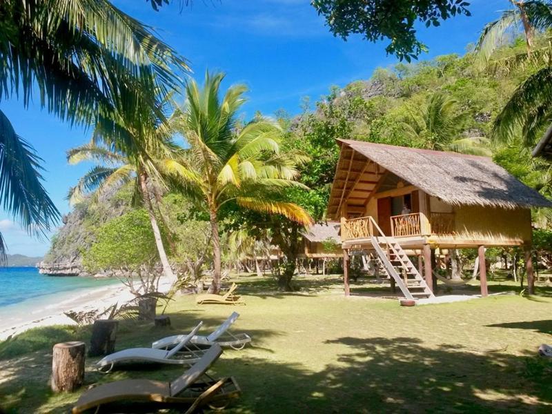 Sangat Island Dive Resort Корон Екстериор снимка