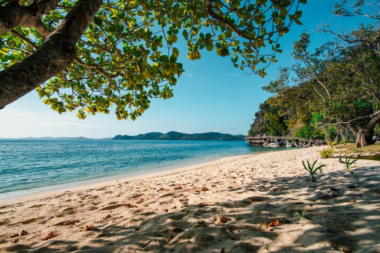 Sangat Island Dive Resort Корон Екстериор снимка