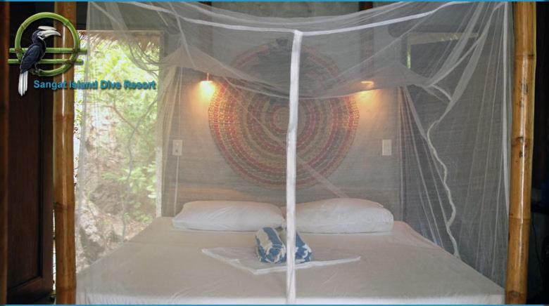 Sangat Island Dive Resort Корон Екстериор снимка