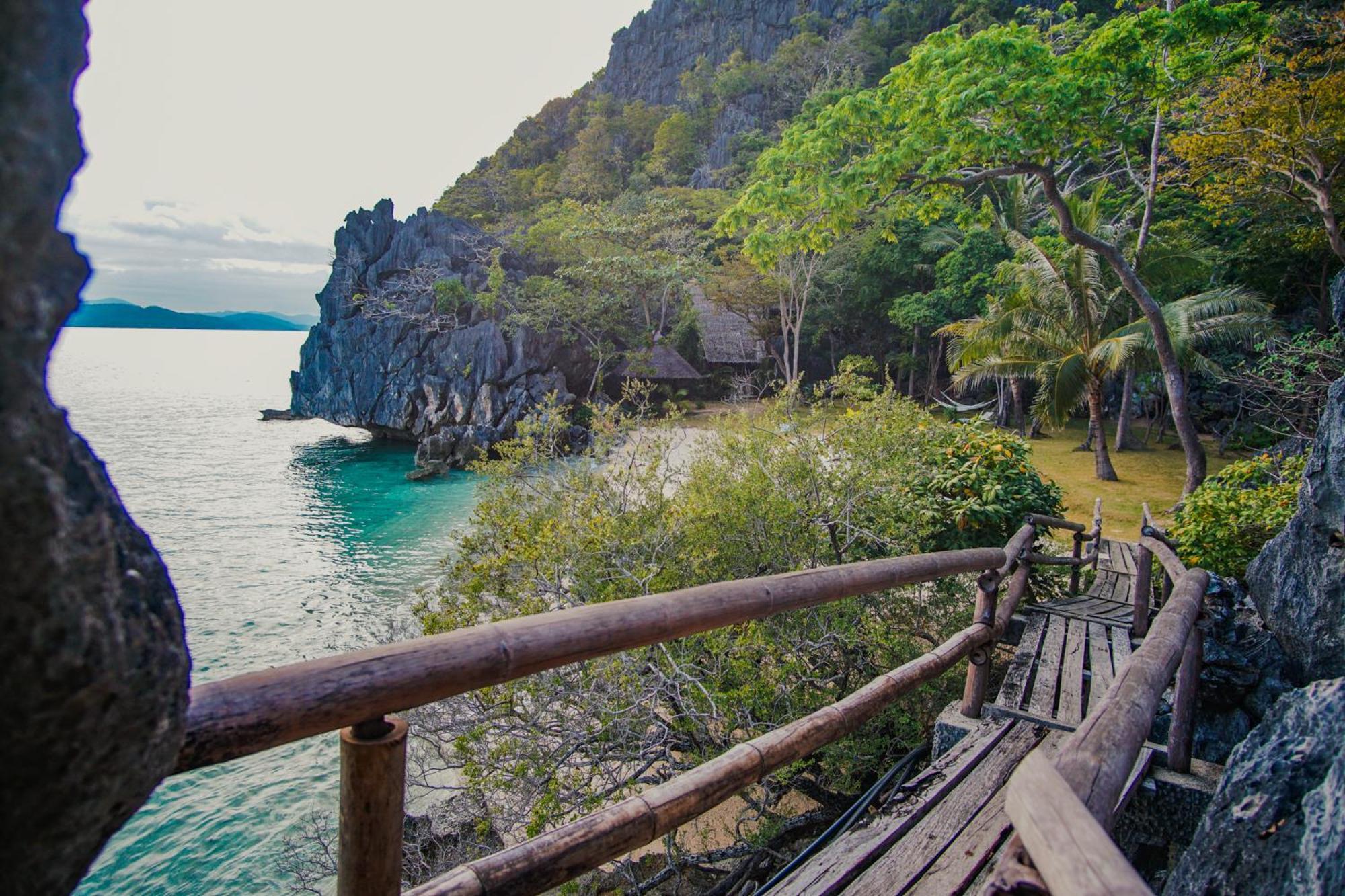 Sangat Island Dive Resort Корон Екстериор снимка