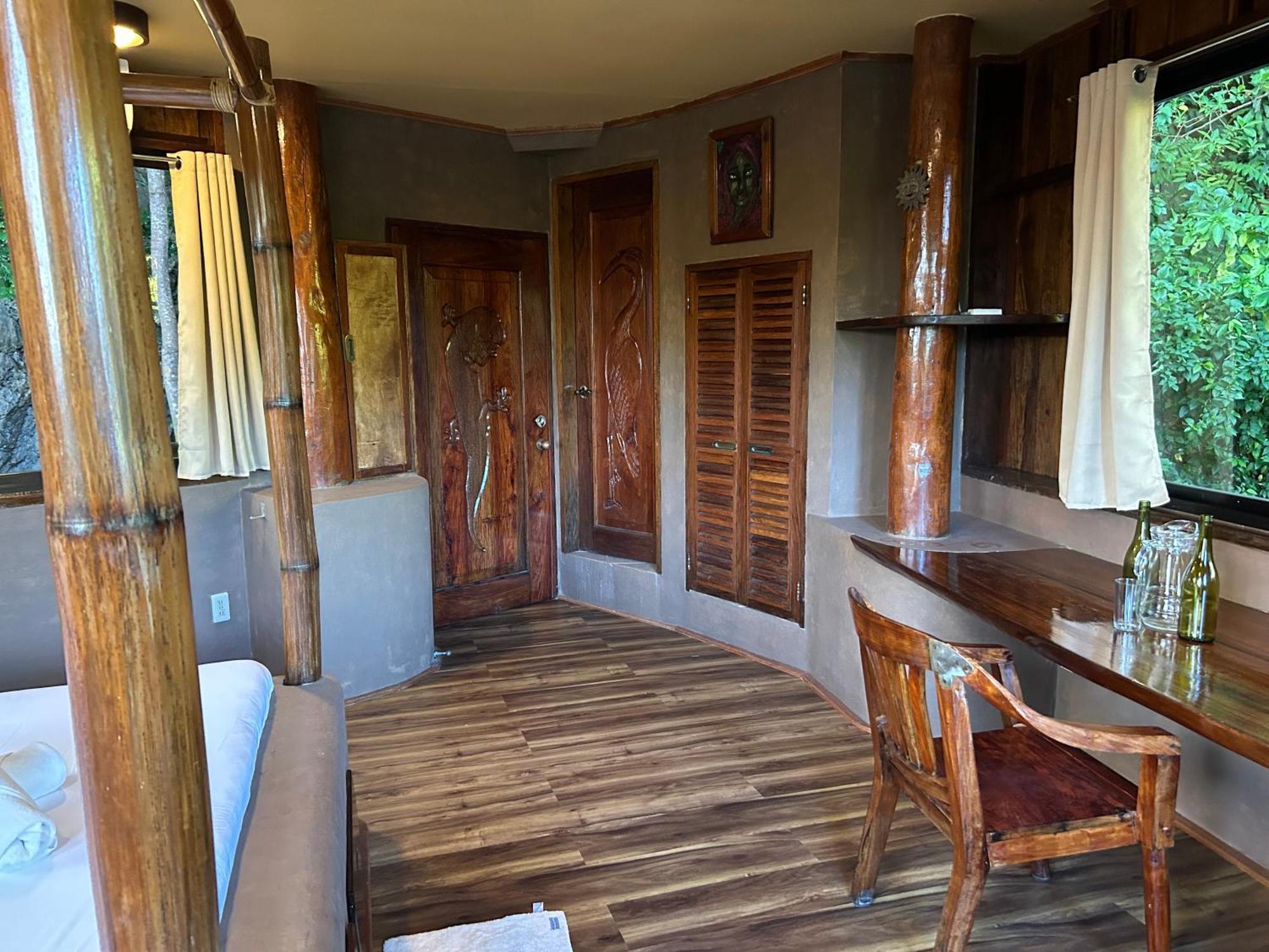 Sangat Island Dive Resort Корон Екстериор снимка