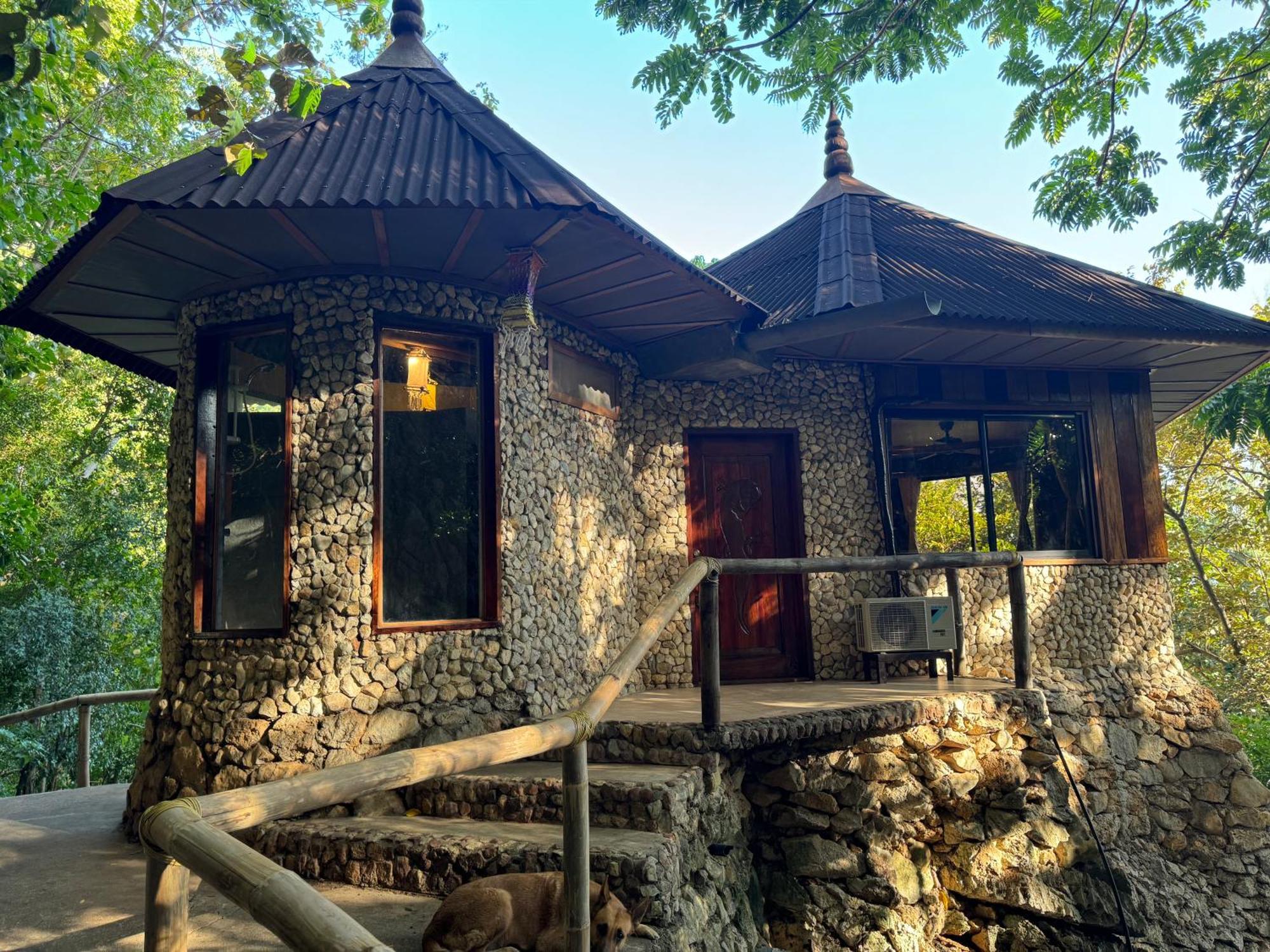 Sangat Island Dive Resort Корон Екстериор снимка